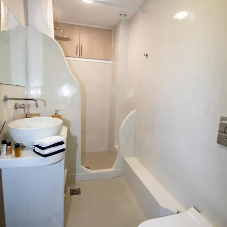Kadis House Santorini 公寓 *
